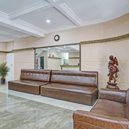 Hotel Capital O Rayan Plaza à Kochi Extérieur photo