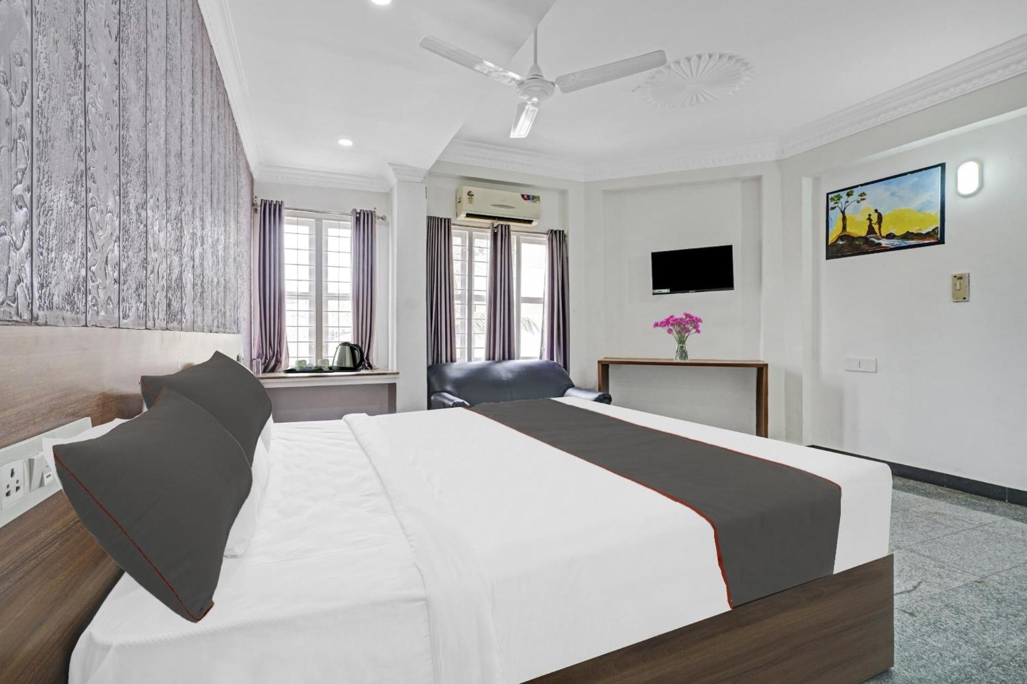 Hotel Capital O Rayan Plaza à Kochi Extérieur photo